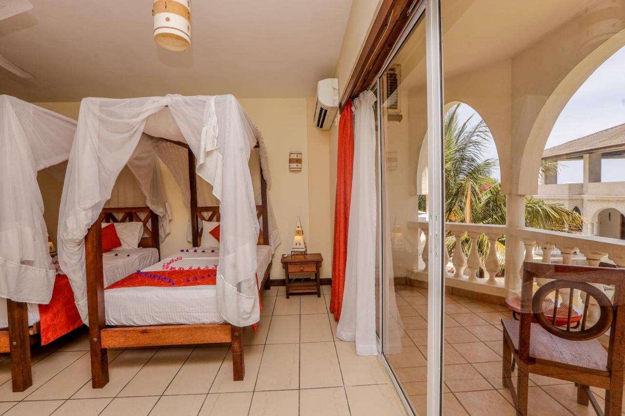 Cityblue Creekside Hotel & Suites Mombasa Exterior foto